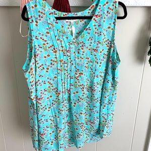 Floral tank NWT